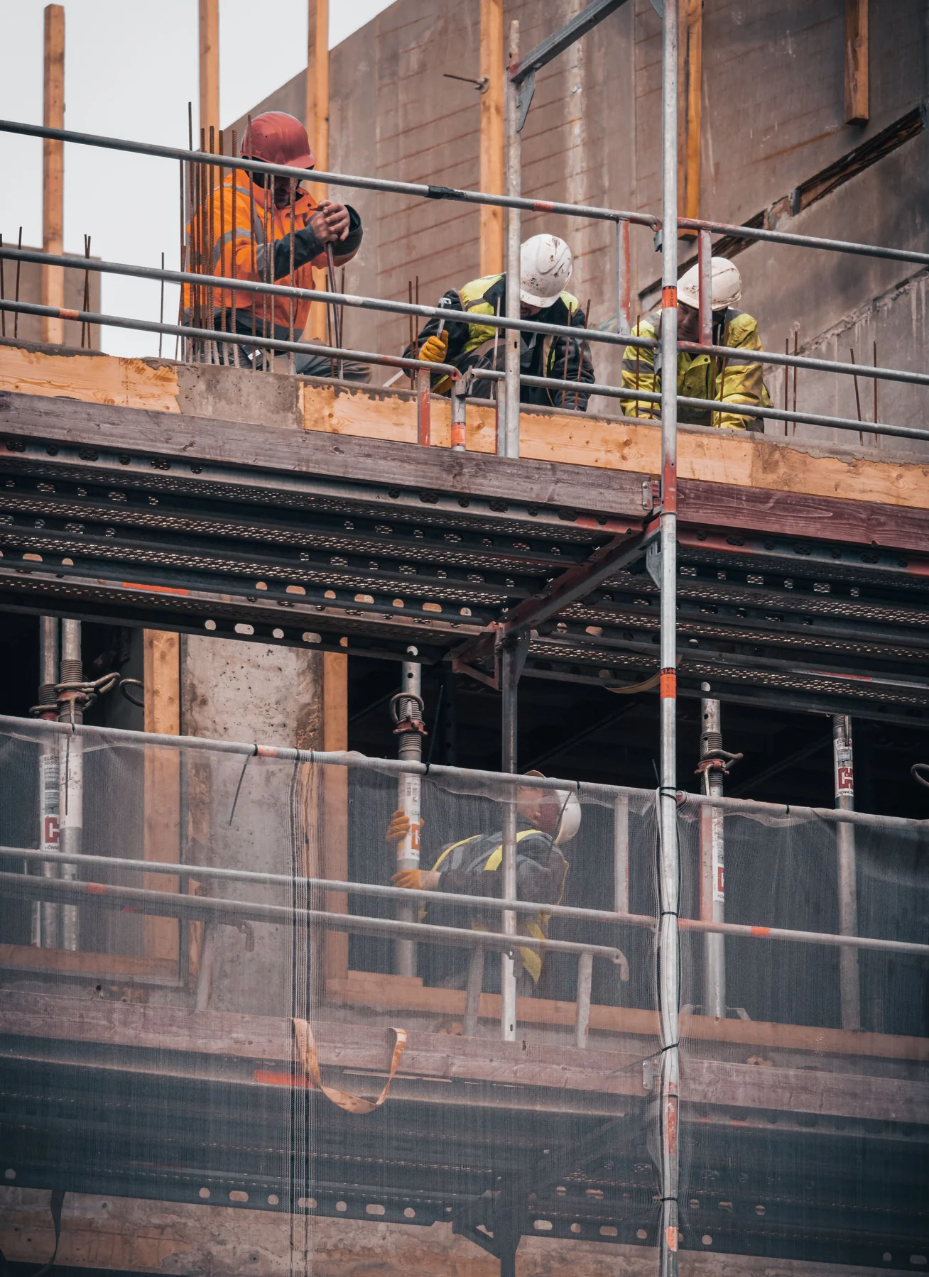 Gerüstlösung für Sanierung und Neubau